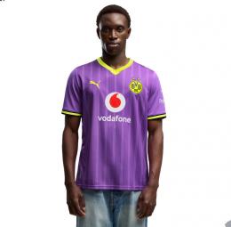     Puma BVB Ausweich Trikot 26/27
  