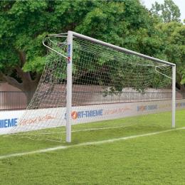 Sport-Thieme Großfeld-Fußballtor in Bodenhülsen stehend, eckverschweißt, Netzhalteschiene