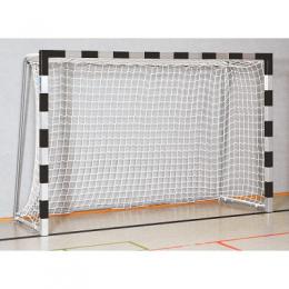 Sport-Thieme Handballtor in Bodenhülsen stehend mit anklappbaren Netzbügeln, 3x2 m, Schwarz-Silber, Verschweißte Eckverbindungen